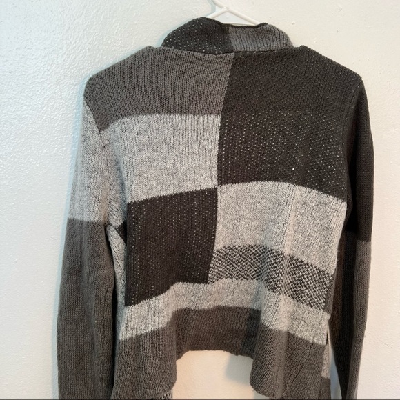 Sioni Waterfall Cardigan Gray Checkered - Picture 8 of 9